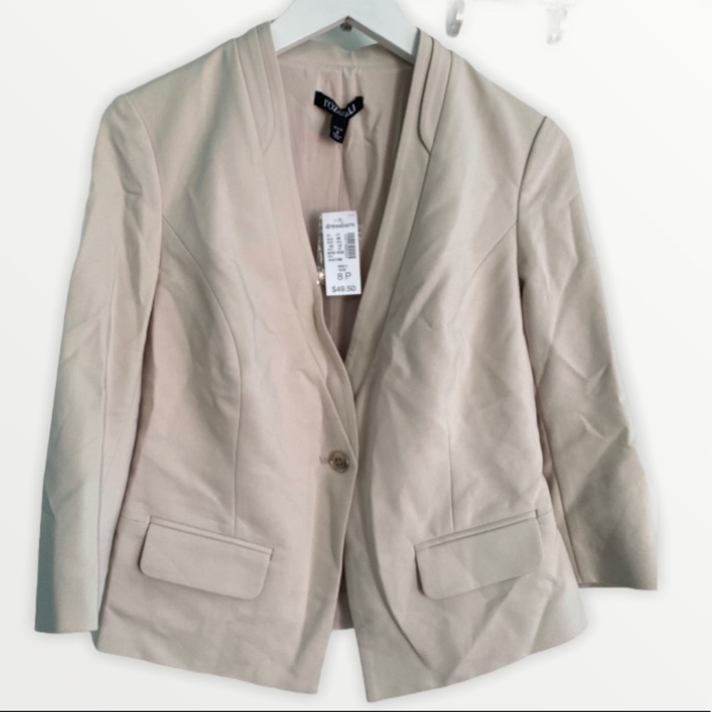 NWT Creame Blazer Size 8 Petite